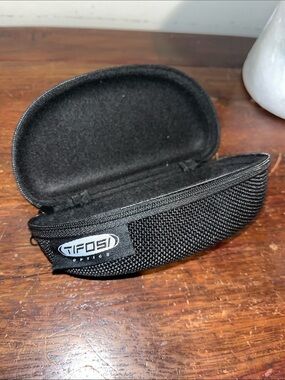 Tifosi black Clamshell zipper glasses sunglasses case Only